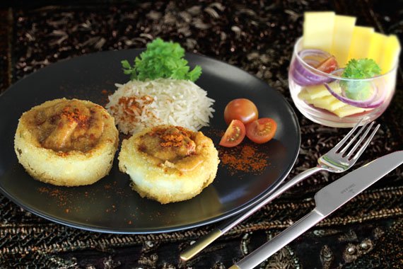 Onion cheese rings with Paneer Masala & Basmati Rice