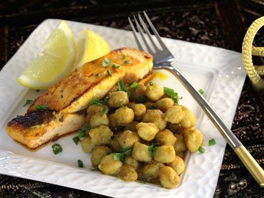 Filet de saumon au curry doux Royal et Chana Masala